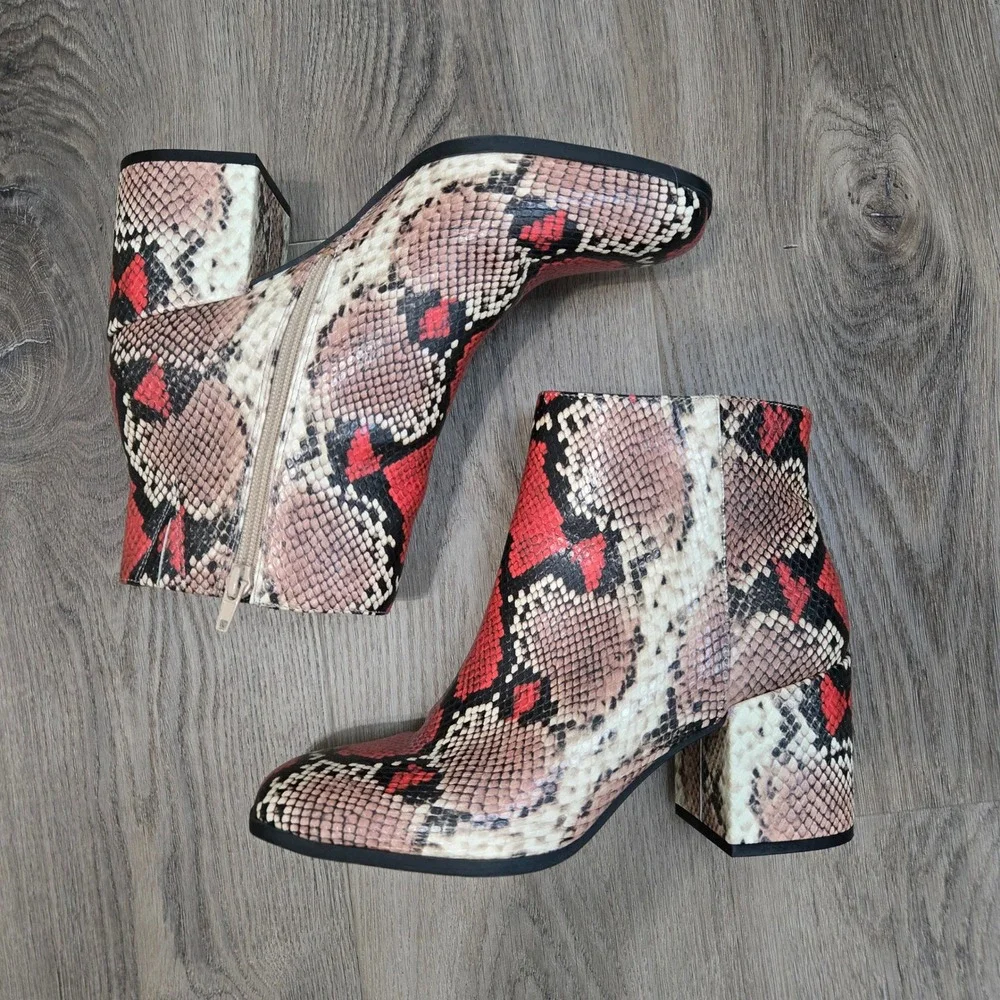 Snakeskin Ankle Boots Red Tan Beige Pattern Block Heel Zip Closure 9.5 Swifty